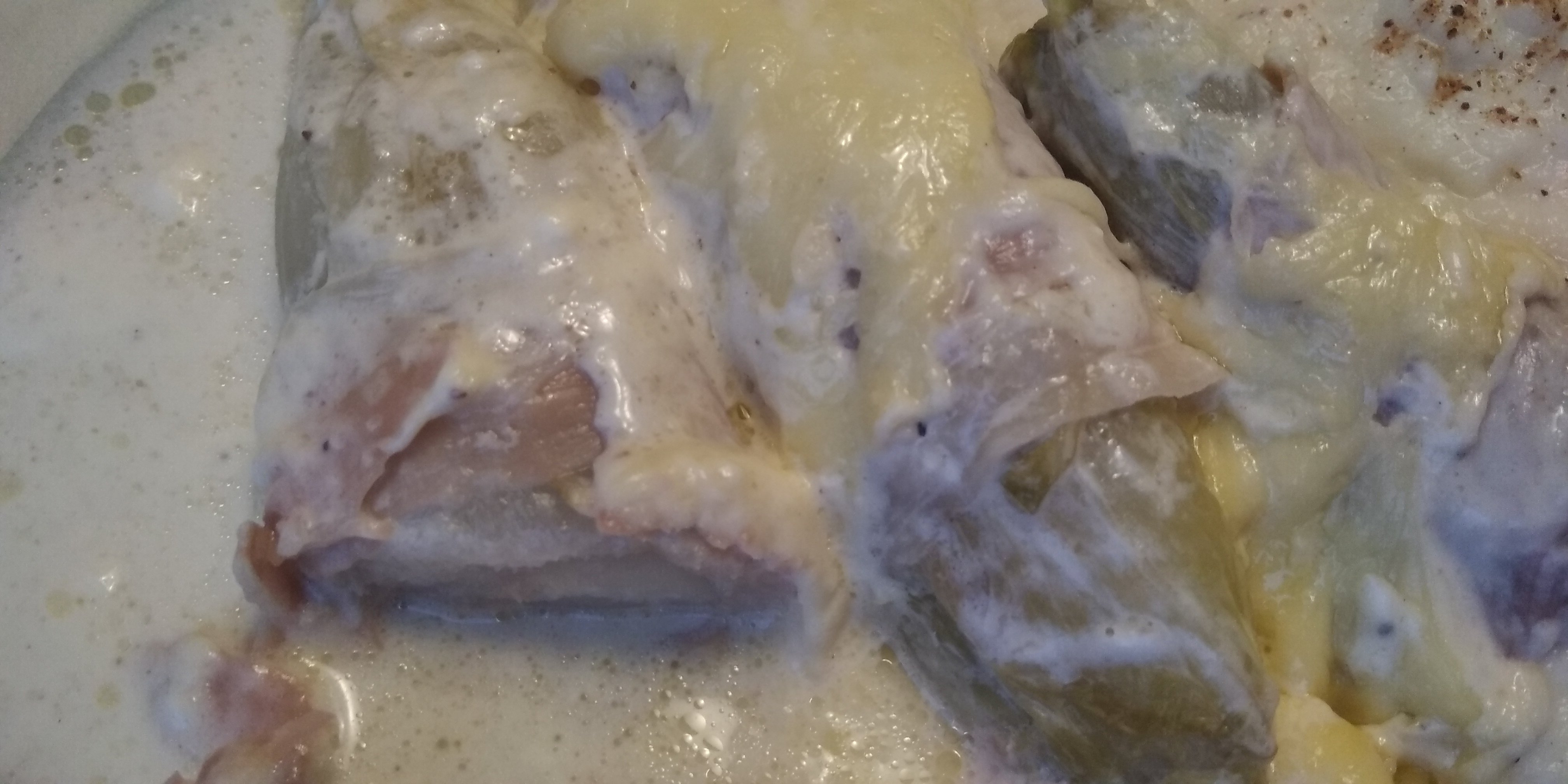 Keto witlofschotel met Mornaysaus