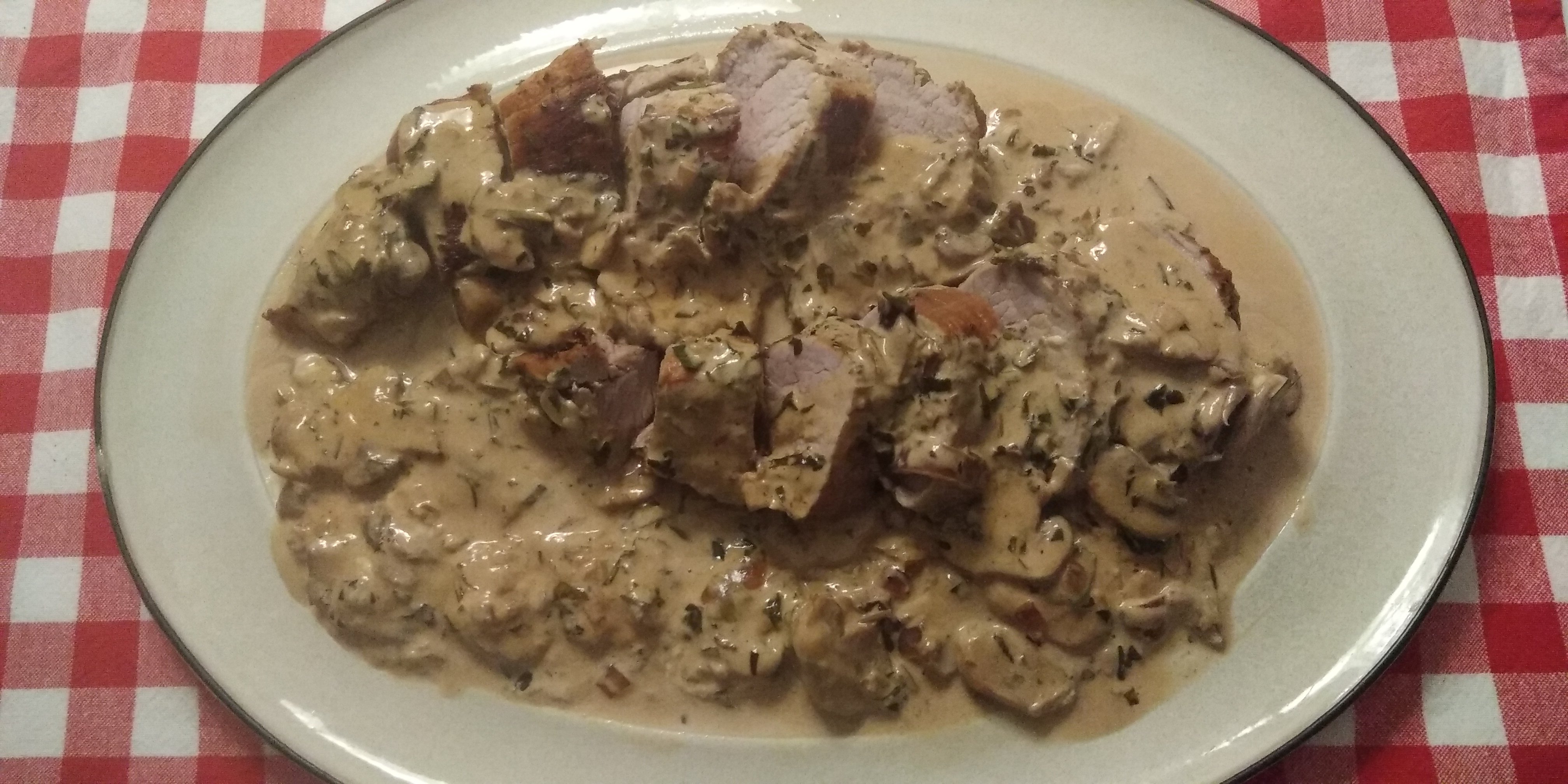 Keto varkenshaas in champignon roomsaus