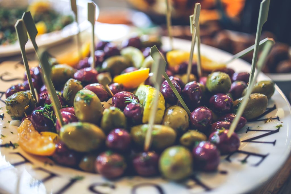 gezond & slank met keto recepten - olijven - de perfecte keto snack