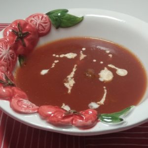 Keto tomatensoep met balletjes