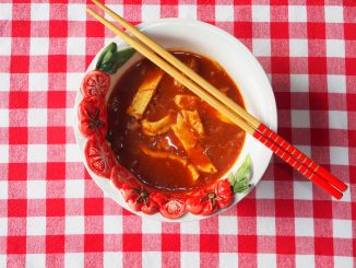 Keto Chinese tomatensoep met kip