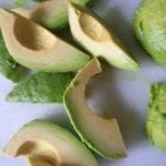 Snijplank met avocado